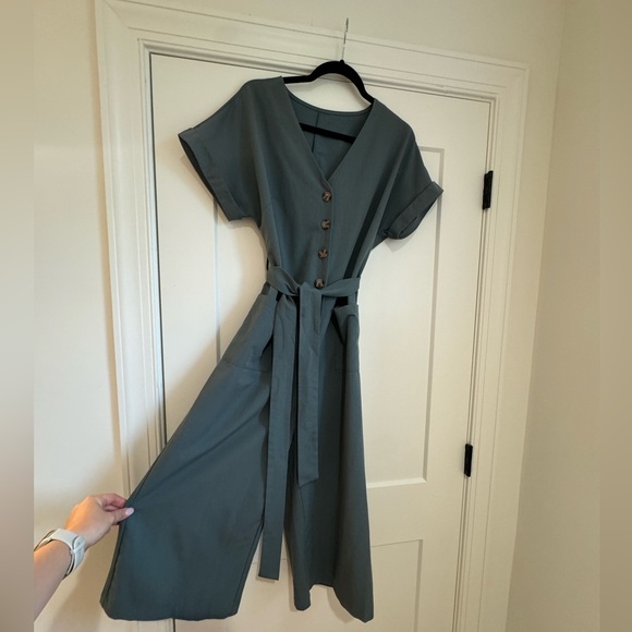 Wide Leg Romper - Picture 2 of 4